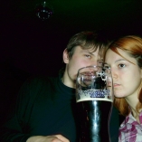 Михайло с Надей за пивом