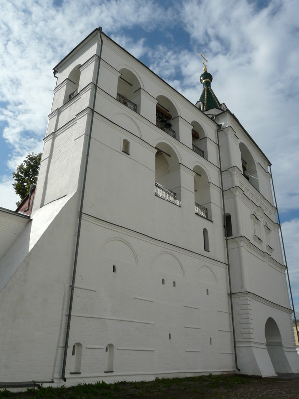 Колокольня Ипатьевского монастыря