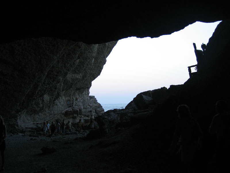 Пещера в Новом Свете